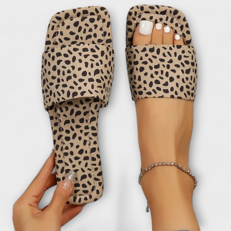 MAËLYS - LEOPARD FLAT SLIPPERS