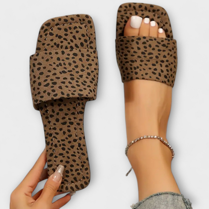 MAËLYS - LEOPARD FLAT SLIPPERS